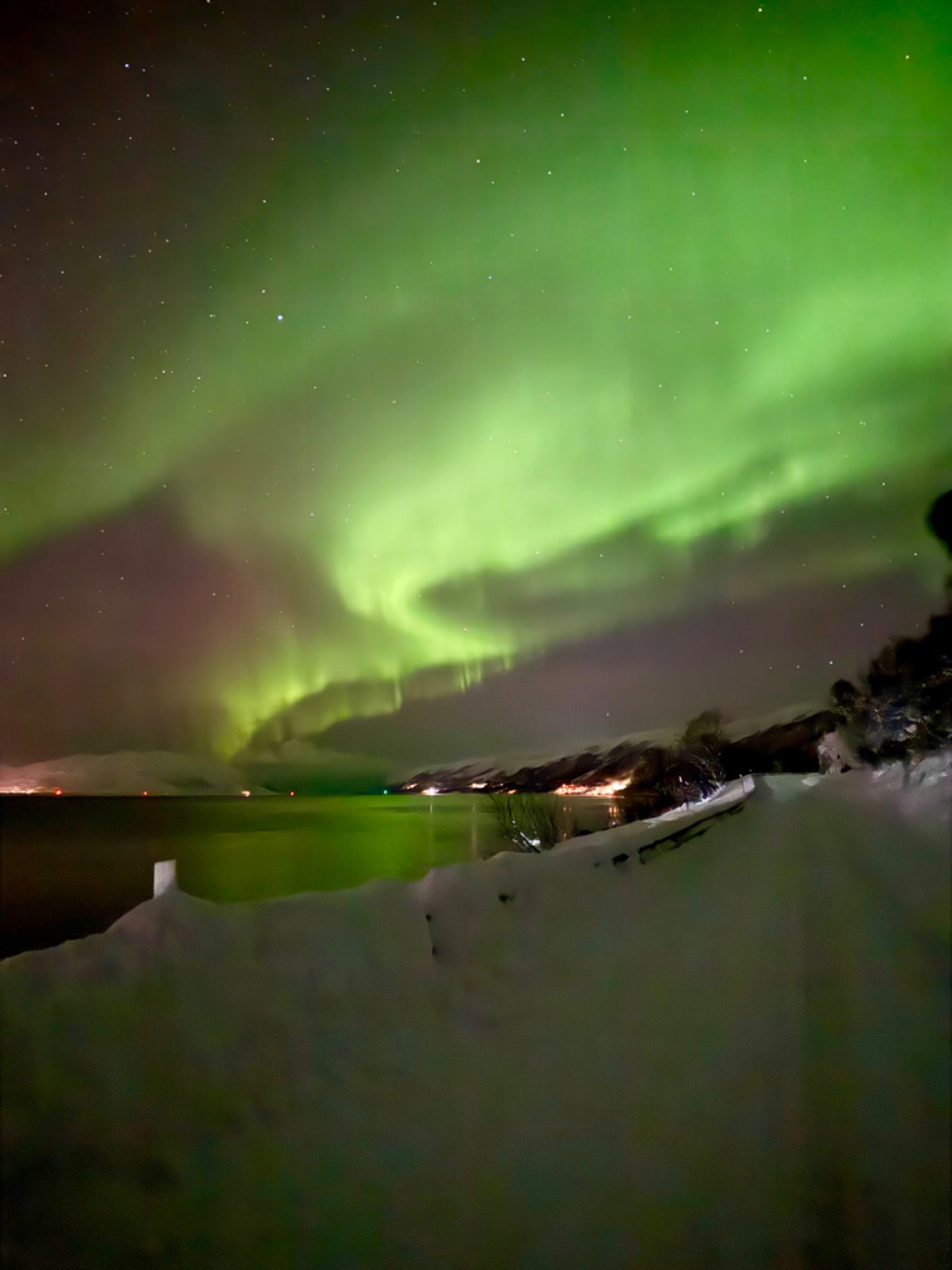 Aurora boreal en el cielo del norte de Noruega, cerca de Tromsø